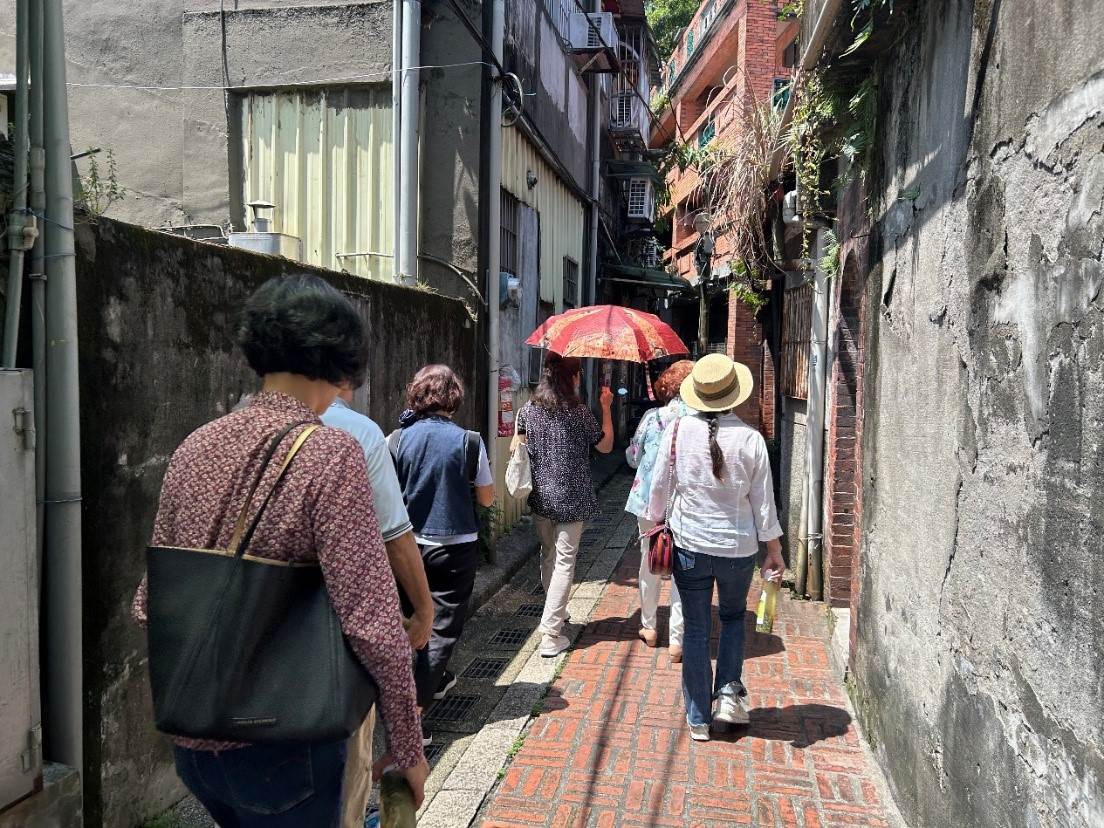 宰樞廟緊鄰三峽河,昔日曾是商船往來、貨物集散的重要碼頭,帶動公館尾一帶繁榮發展,也留下三峽早期河運興盛的歷史痕跡。