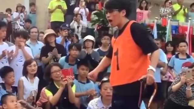 不懈的勇士!短短5公尺 但他跑9分鐘...