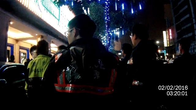 舞廳醉客險鬥毆 喝茫了...差點把警車開走