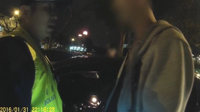 兩少年攜毒遭攔 急叩民代「控沒搜索票」阻搜車