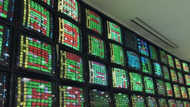 油價跌拖累美股重挫295點 台股剉咧等