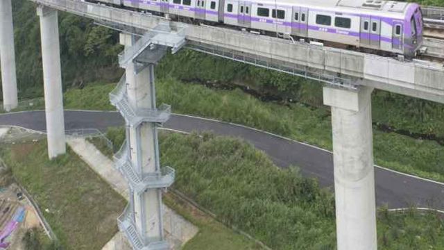 機場捷運逃生梯15層樓高 被酸「大怒神」
