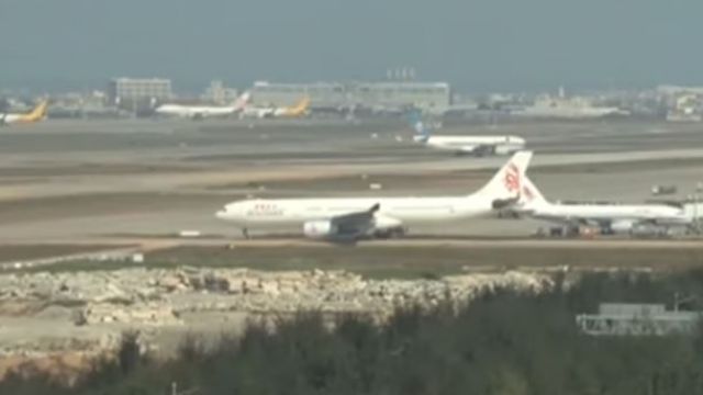 扯!桃機滑行道龜裂「爆漿噴泥」危飛安