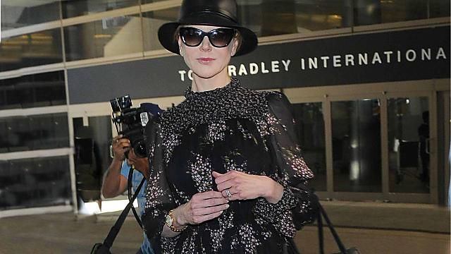 妮可基嫚搭142萬豪華頭等艙 炫富PO照遭批評