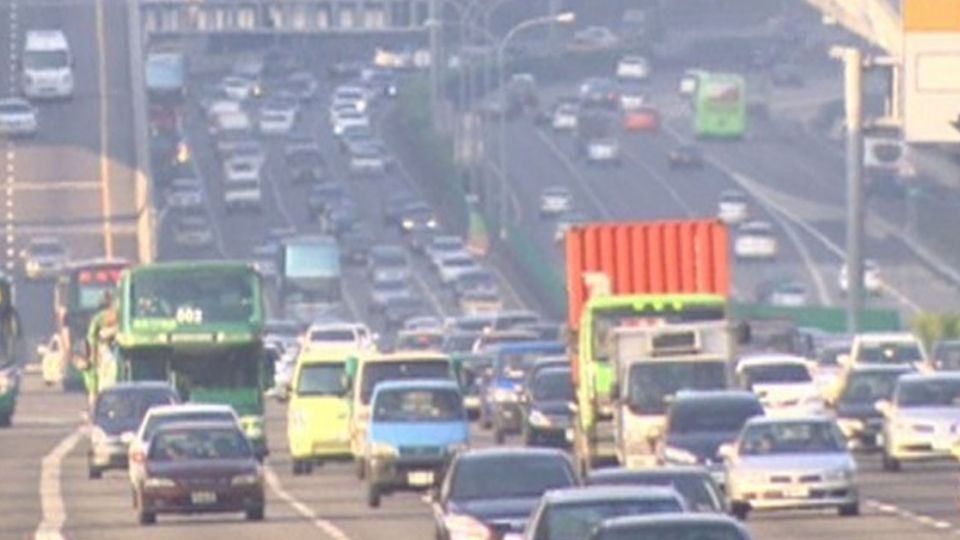 國道車潮湧現!從北塞到南 高公局:籲民眾改道