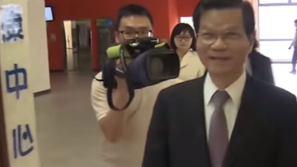 認了!翁啟惠代女賣浩鼎股票 願配合調查