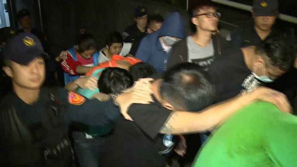 馬國「返國就解散」詐騙嫌犯 18人昨夜羈押禁見