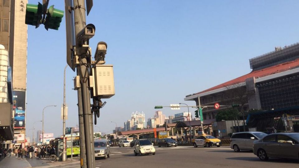 好天氣僅剩一天!白天高溫悶熱要防曬 夜晚雲多水氣增