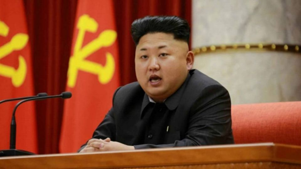 北韓1千萬人餓肚子 金正恩挺肚享「美食」