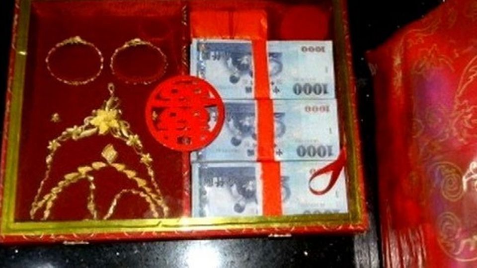 女婿拿不出60萬聘金 岳父這樣做網友好感動