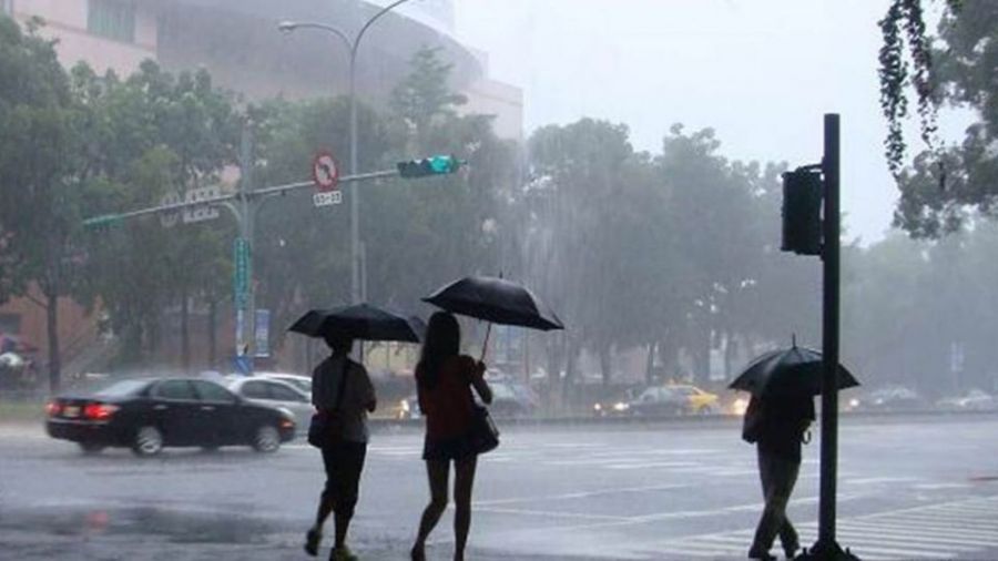 ​注意！今午後大雨報到 全台雨將下不停！