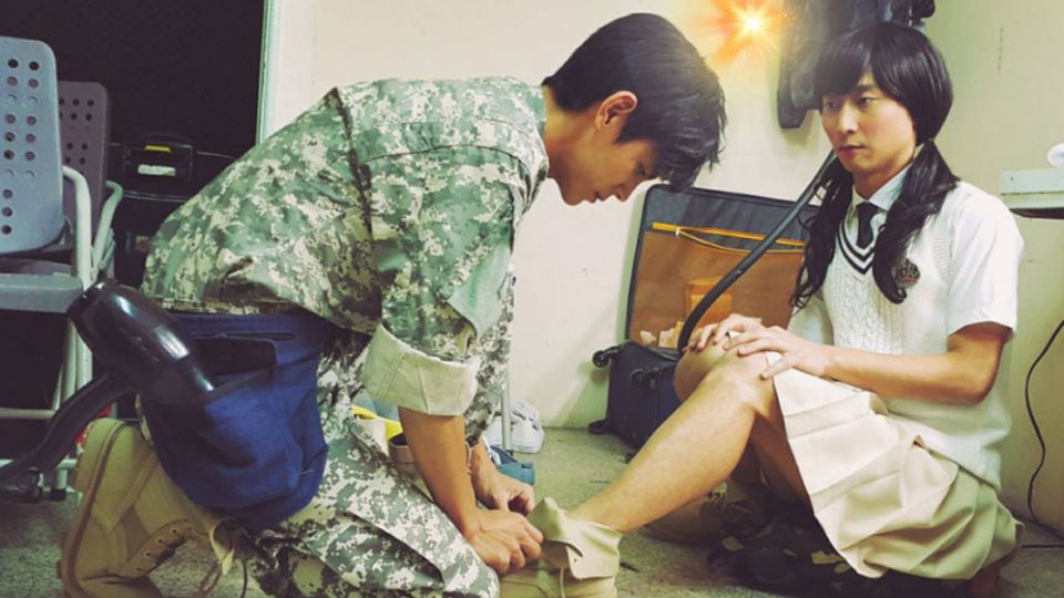 ​浩角翔起演「太陽的後母」 網友笑翻：吹風機怎麼回事！