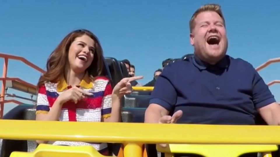 膽量PK！ 賽琳娜搭雲霄飛車高歌 主持人嚇到腿軟