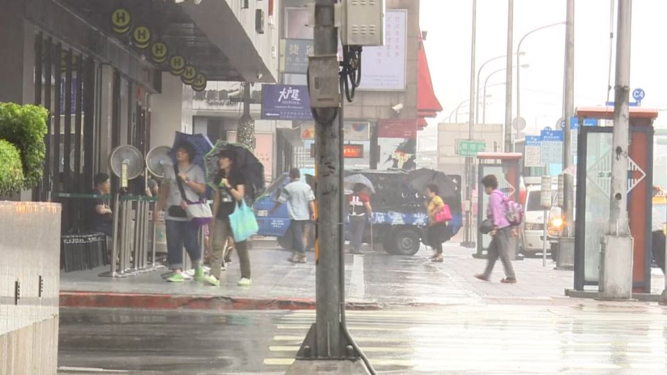 放假基準 依「據風力、降雨量、致災情況」判定