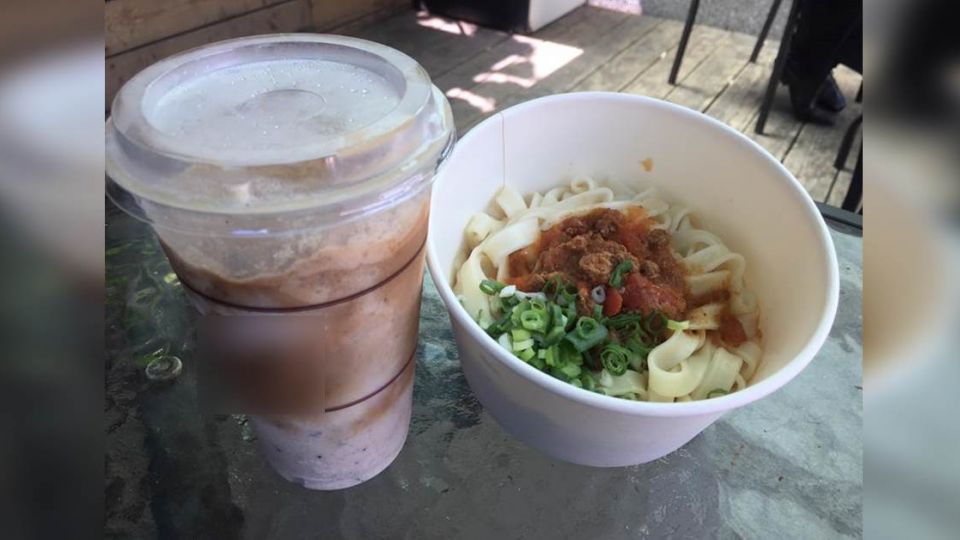 跟煮泡麵一樣快!超商現煮麵 店員新技能「再加一」