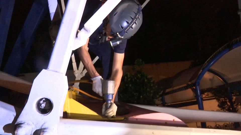 防強風吹壞！ 花蓮遊樂園連夜拆卸摩天輪