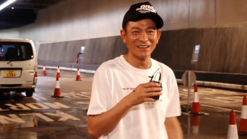 把香港當戰場！ 劉德華拍「拆彈專家」炸隧道