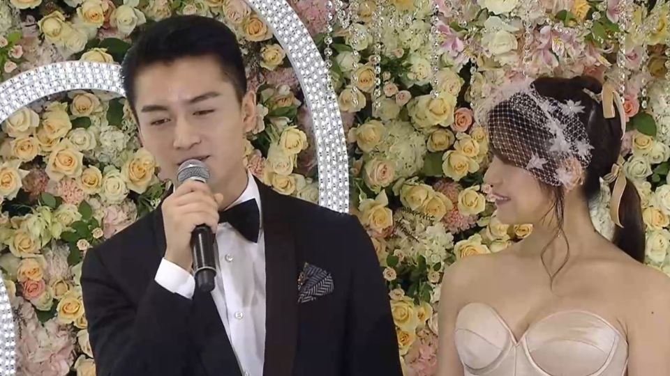 九把刀激吻陳妍希老公 「那些年」經典重現
