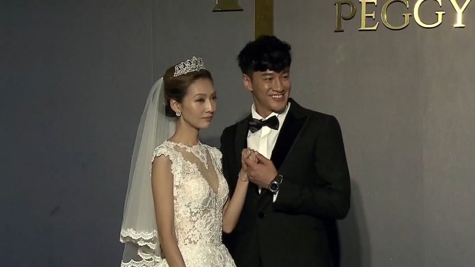 愛情長跑9年 何潤東2千萬喜宴娶愛妻