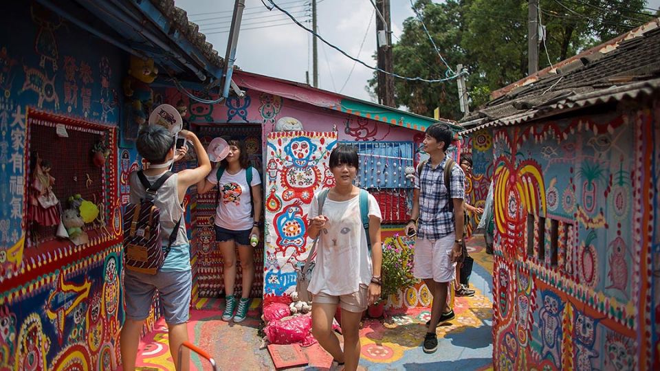 《端傳媒》應對陸客驟減，台灣行政院同意300億新台幣優惠貸款