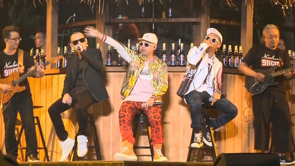 不懼負面新聞！「玖壹壹」首場演唱會 歌迷嗨翻