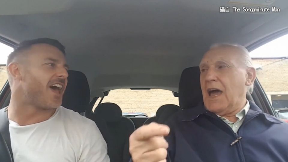 英失智爺能熟記歌詞 驚人好歌喉將發片