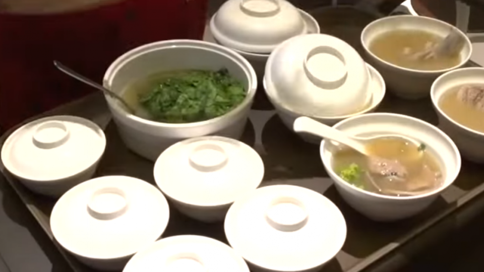 新加坡潮式肉骨茶 濃濃胡椒香吸饕客