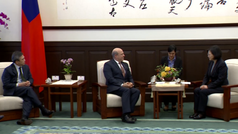 見美國官員 總統：經濟整合不該排除台灣