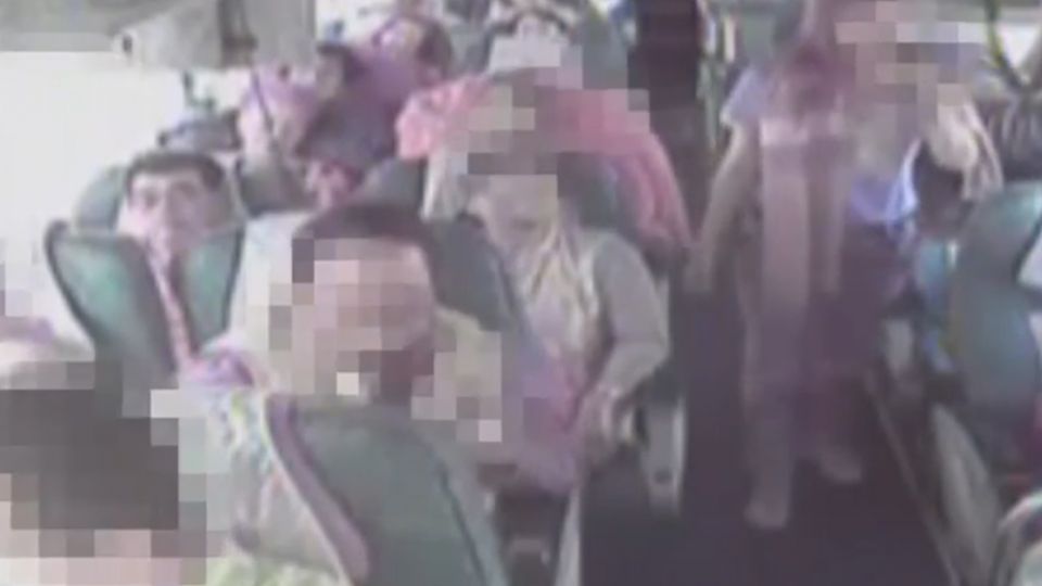 遊覽車煞車不及 國道四車追撞 21輕重傷