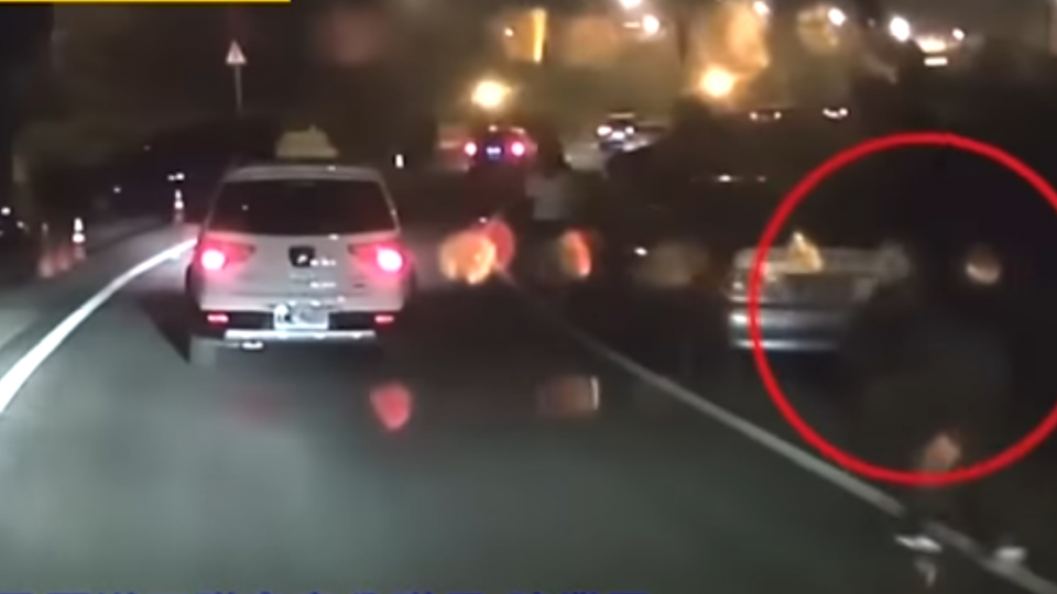 違停匝道看煙火 跨年夜一晚開97張罰單