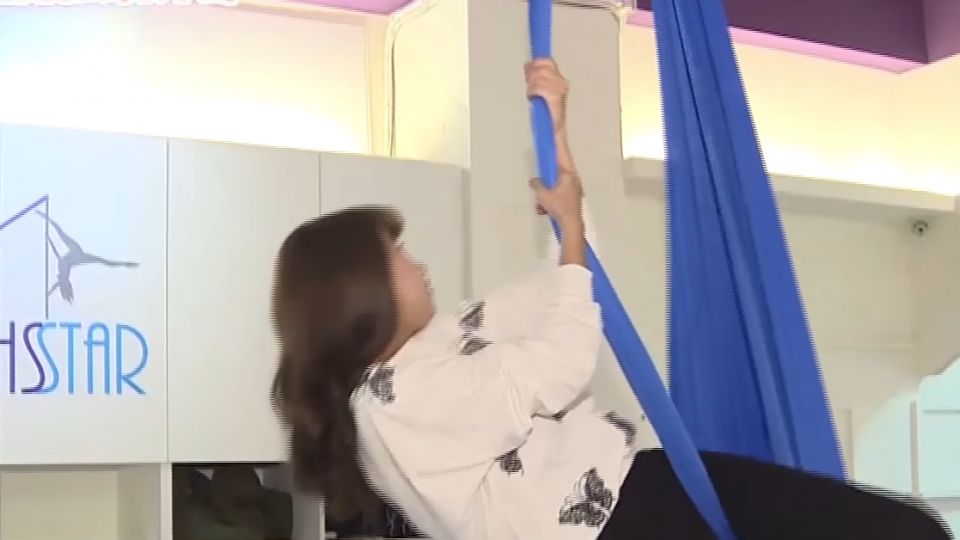 為拍陸劇練特技 17歲學空中綢吊轉到吐