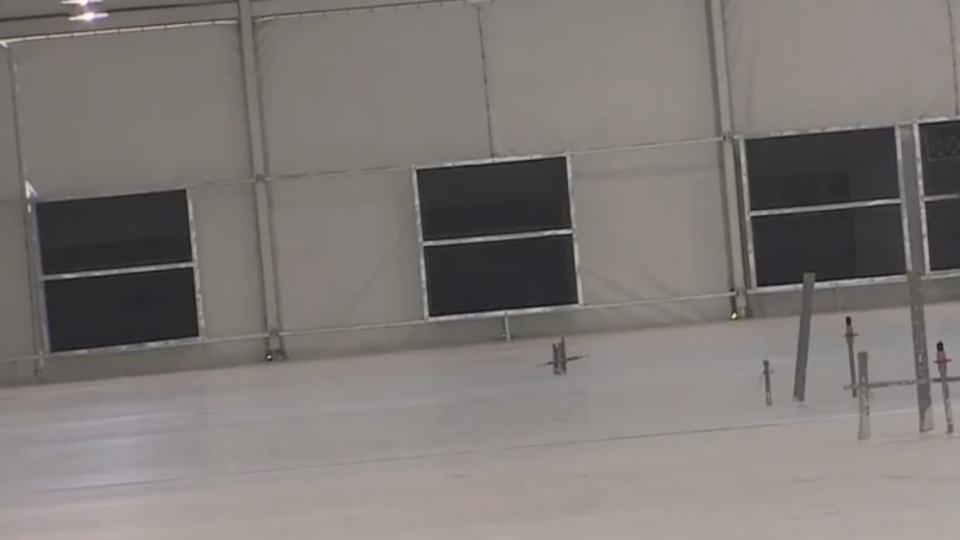 世大運「帳篷餐廳」曝光 議員質疑超悶熱