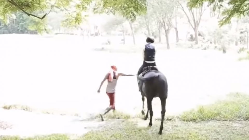 「鐘樓愛人」孟耿如與張捷 分享騎馬初體驗