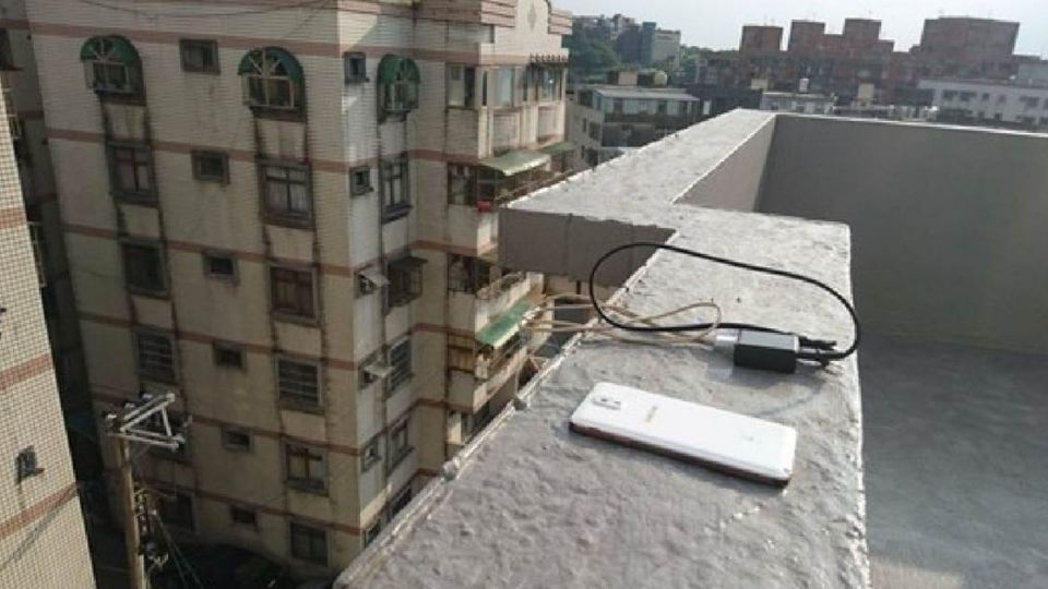 「不懂我的感受!」17歲少女不想去海邊 當男友面怒跳樓亡