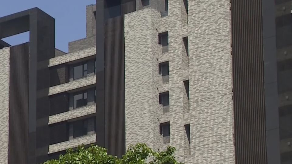 購屋新型合約「地上權使用權」 住戶抗議無法貸款