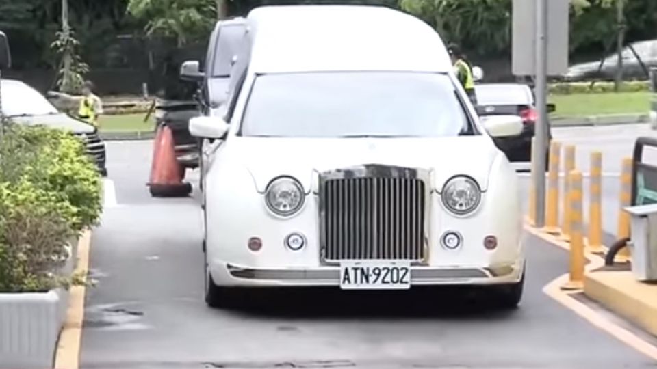 「最後一次看見台灣」家屬護送3遺體抵二殯