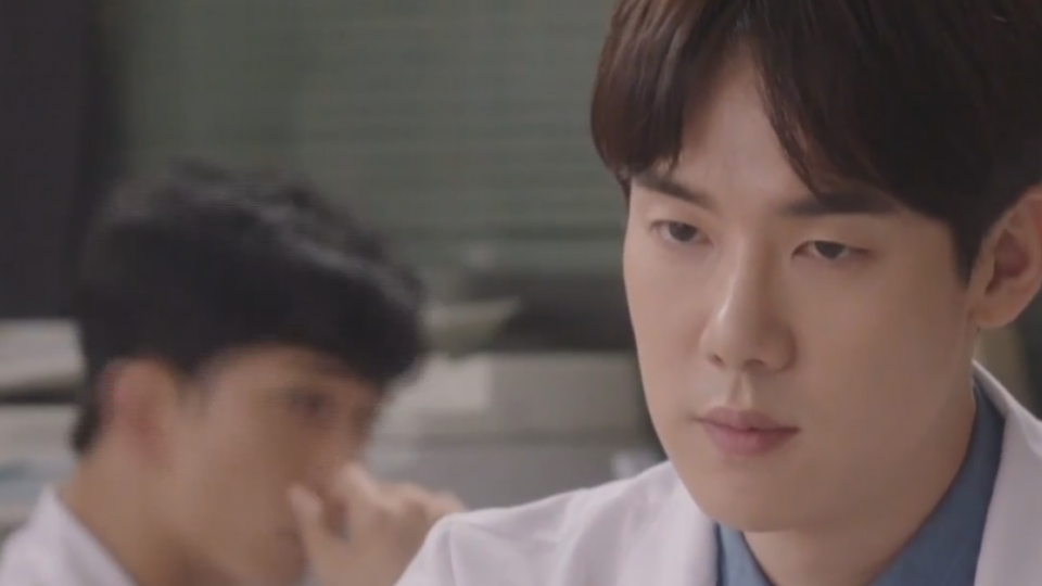 柳演錫挑戰實習醫生 直率大膽超吸睛