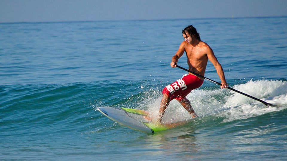 水上運動新潮流  明星都愛SUP立槳式浪板