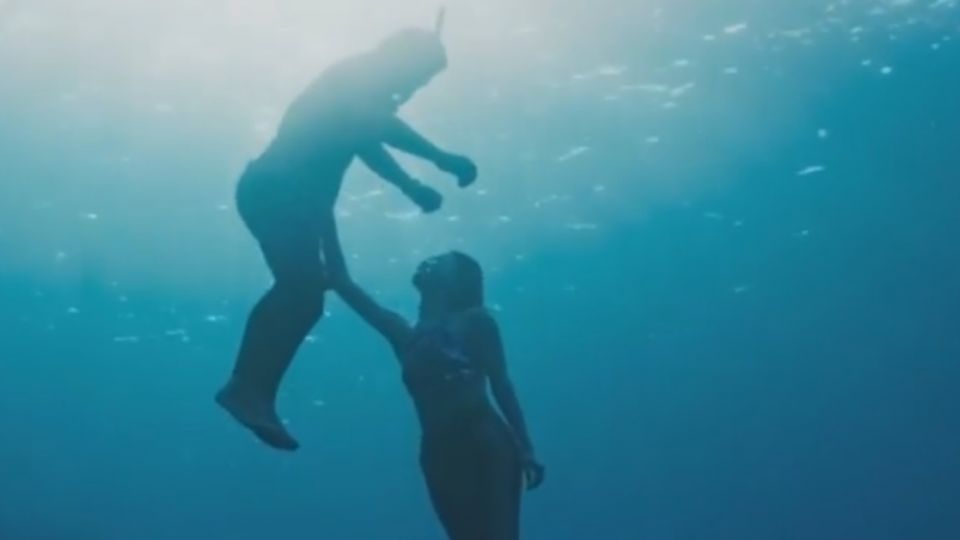 看見台灣海洋版！ 鍾瑤化身「海人魚」搏鬥大海