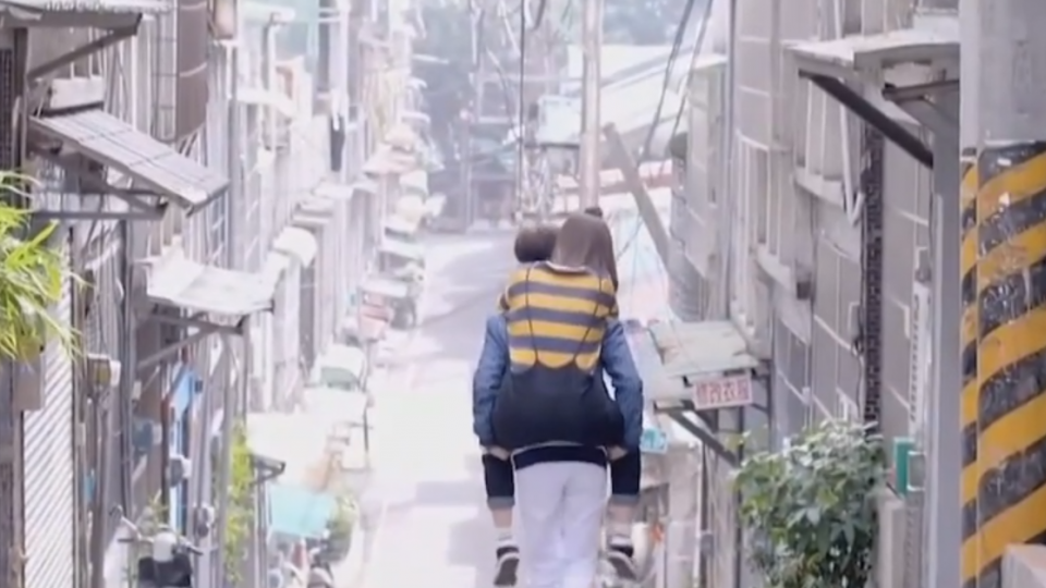 「稍息立正我愛你」 拍攝地大溪介壽路暴紅