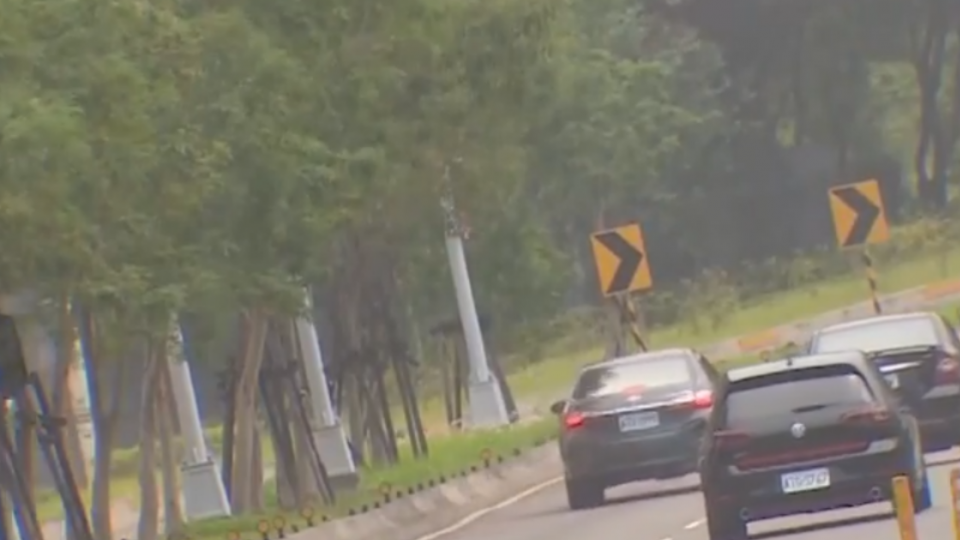 「信義快」並非「快速公路」 超速警告牌符合規定