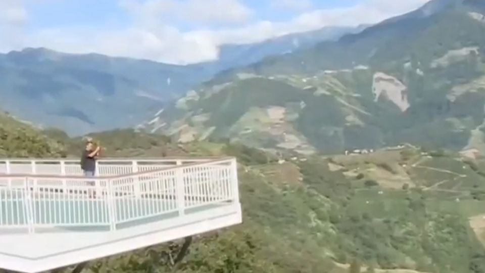 連假最後一天！清境天空步道 4天2萬人進場