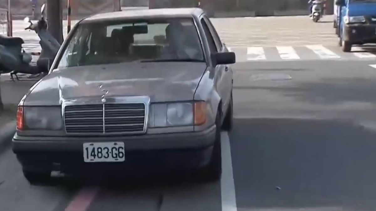 鄧麗君愛車出售 代步賓士車賣12萬