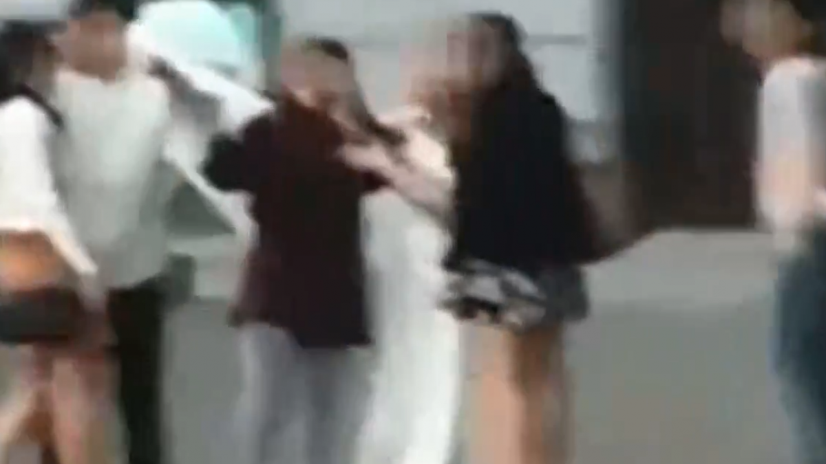 喝喜酒嬉鬧變調 會館前持棒鬥毆進警局