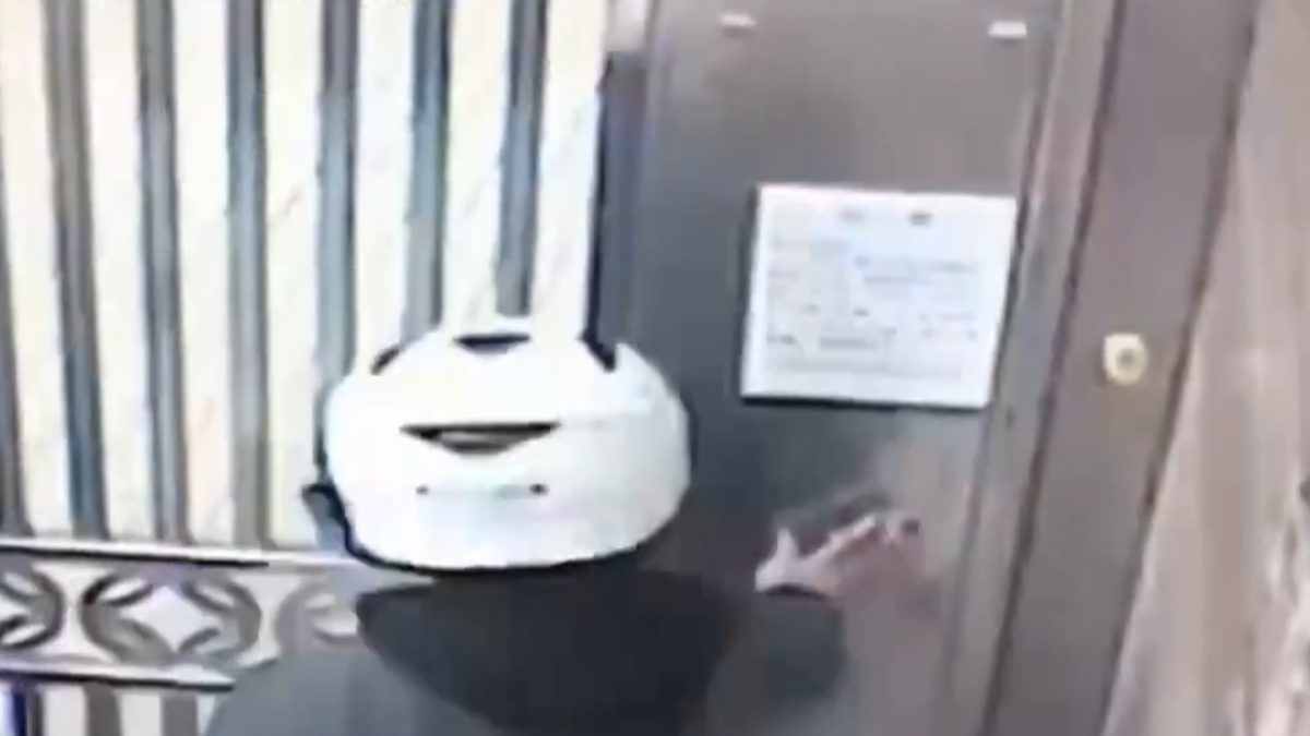 「我要錢」情侶檔噴辣椒水勒索 反辣到自己