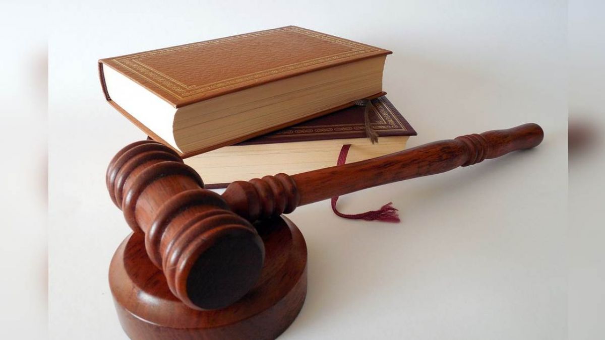 被兒拿刀捅到小腸流出！父忍了四年 親手打死：這個狗雜種