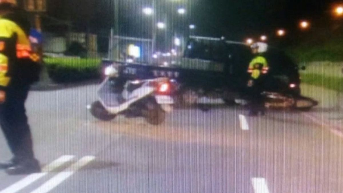 煞車不及撞迴轉貨車 騎士魂斷回家路