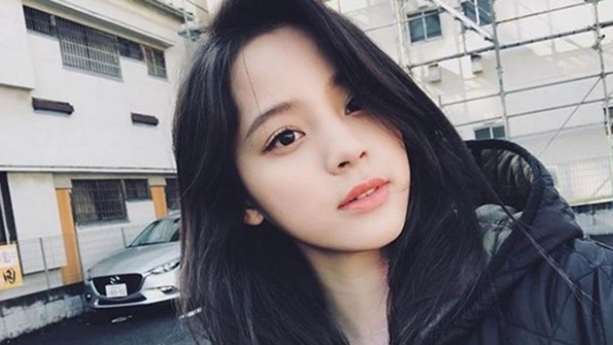 歐陽娜娜P圖露餡！身後欄杆變形 網喊：抓到了