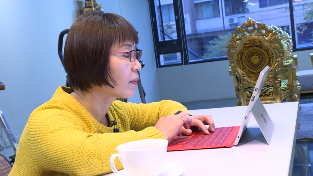 3C低頭族恐頸椎壓迫神經！ 老中醫一招神解