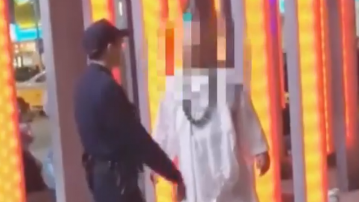 袈裟男化緣喝酒？ 礙交通遭告發還嗆警